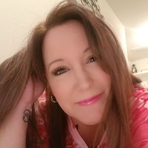 Meet your Posher, Candi